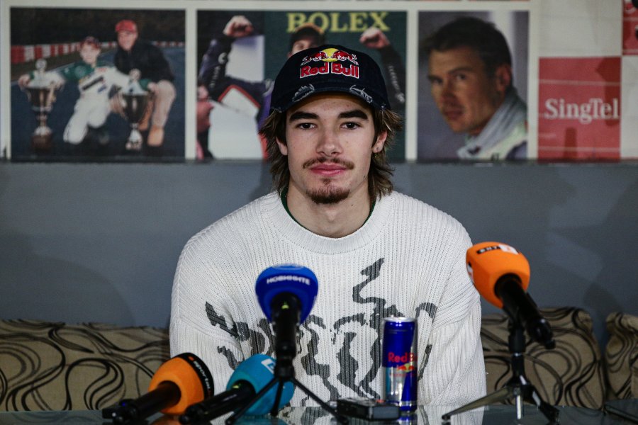 Никола Цолов1