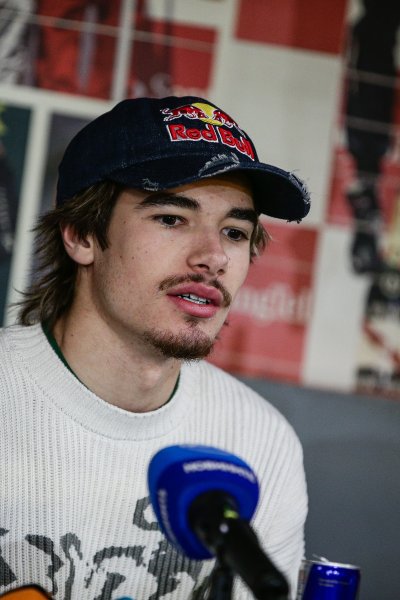 Никола Цолов1