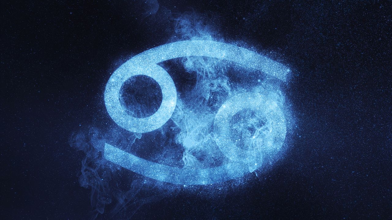 <p><strong>Рак: Повече оптимизъм и вяра</strong></p>

<p>Юпитер ще преминава през първия ви дом на идентичността и увереността до 10 март ретрограден, като насърчава вътрешната работа за яснота на желанията и амбициите ви.</p>