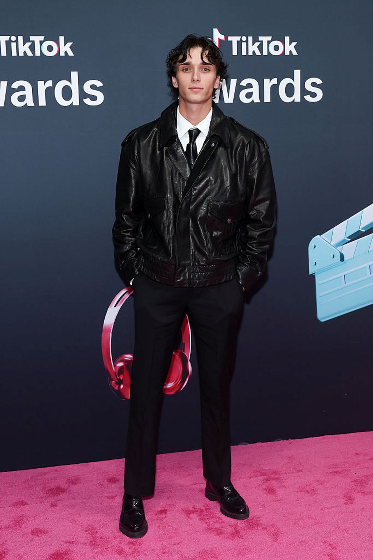 <p>Джош Ричардс</p>