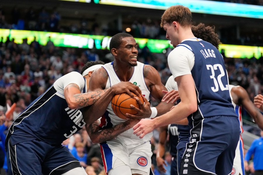 Далас Маверикс Детройт Пистънс1