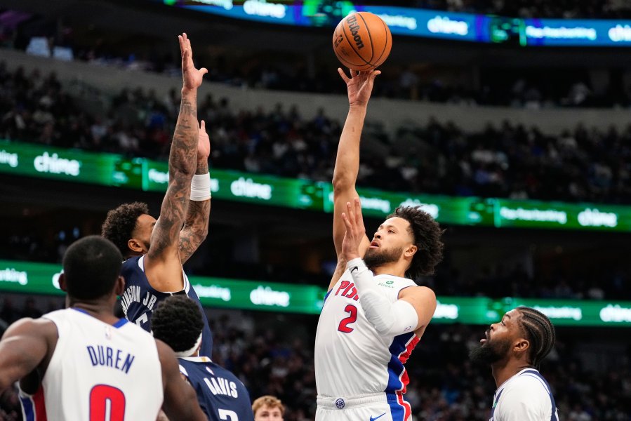 Далас Маверикс Детройт Пистънс1