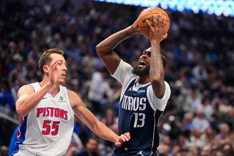 Далас Маверикс Детройт Пистънс1