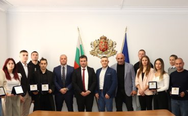 Димитър Георгиев към световните шампиони по кикбокс: Вие сте пример за упоритост, дисциплина и отдаденост