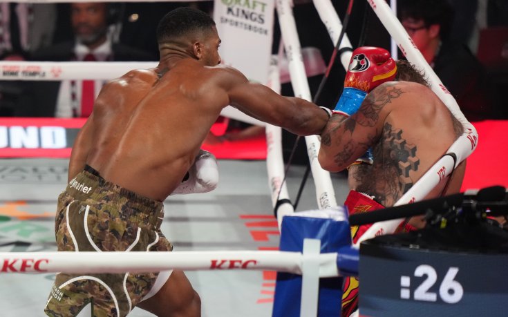 Пол ще преживее тежкия нокаут, чакат го 68 млн. паунда