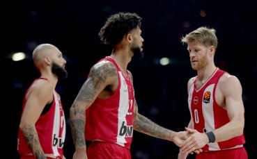 Олимпиакос продължава да мачка в Гърция, Везенков не игра заради контузия