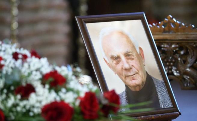 Стотици си взеха последно сбогом със световния и олимпийски шампион Боян Радев