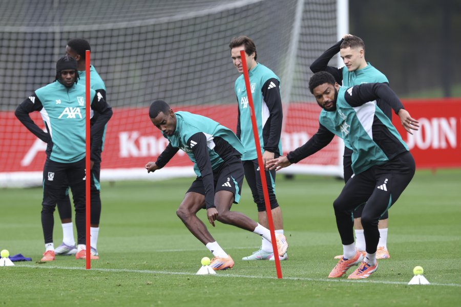 Александър Исак1