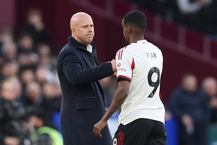 Александър Исак1