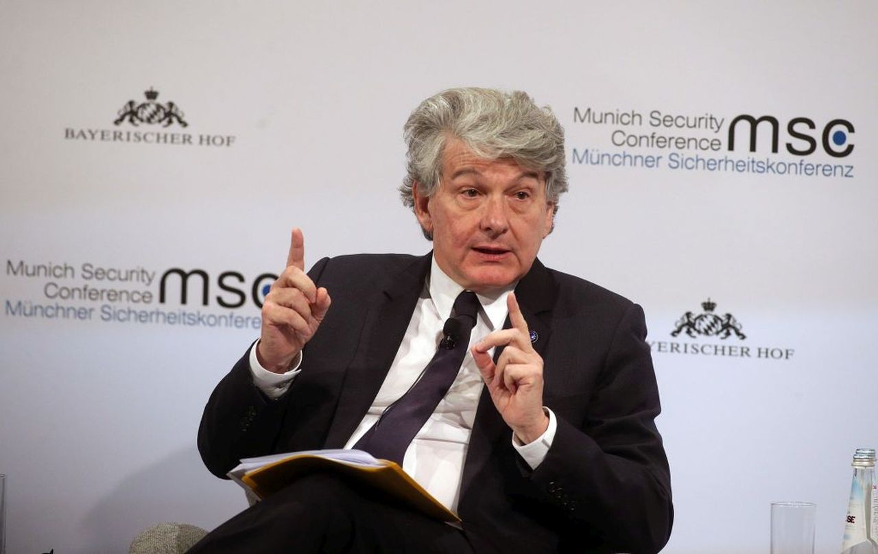 САЩ забраниха достъп на петима европейци, заради "цензура"