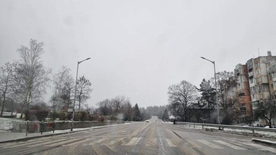 Коледен сняг покри части от България гледки от празничния ден