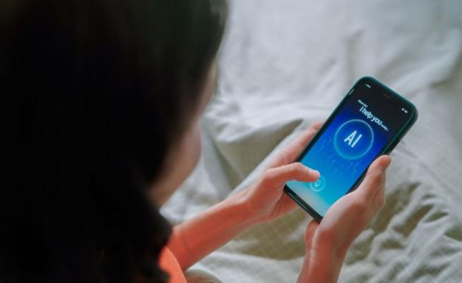 Тихият бум на AI терапевтите: Защо все повече хора говорят с изкуствен интелект за психичното си здраве