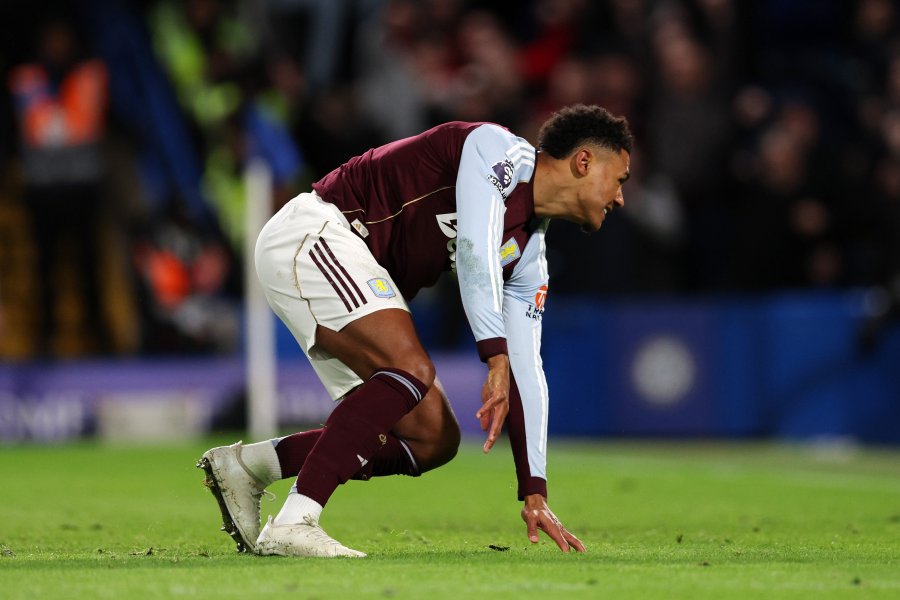 Челси Астън Вила1