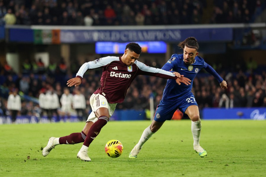 Челси Астън Вила1