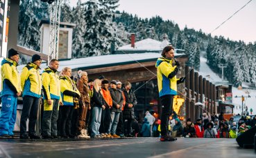 Емоция от звук и светлина: Боровец откри юбилейния ски сезон