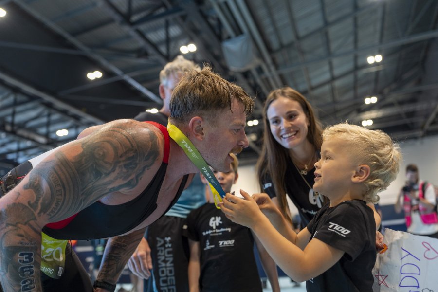 Адам Пийти и Холи Рамзи1