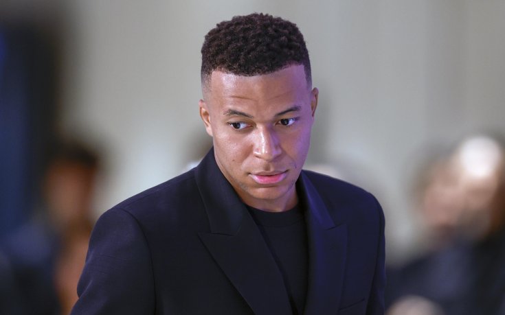 Мбапе облече фланелка на Мароко (снимка)