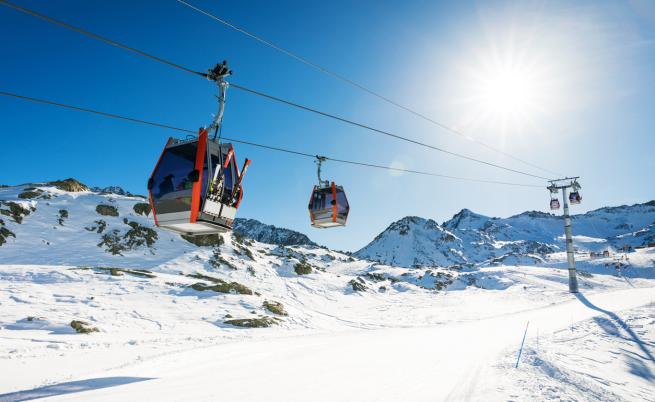 Драма на лифт в Италия, ранени, близо 100 блокирани