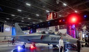 Испания купува 30 изтребителя от Турция