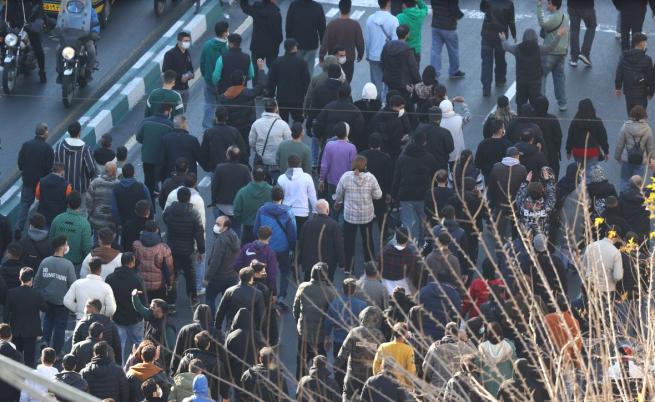 Първи арести бяха извършени на протестите в Иран