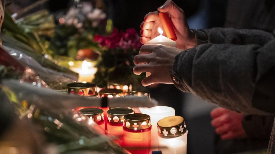 Бдение в памет на жертвите и пострадалите при ужасяващия пожар в новогодишната нощ в бар в швейцарския курорт Кран Монтана