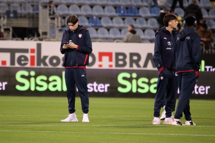 Каляри Милан1