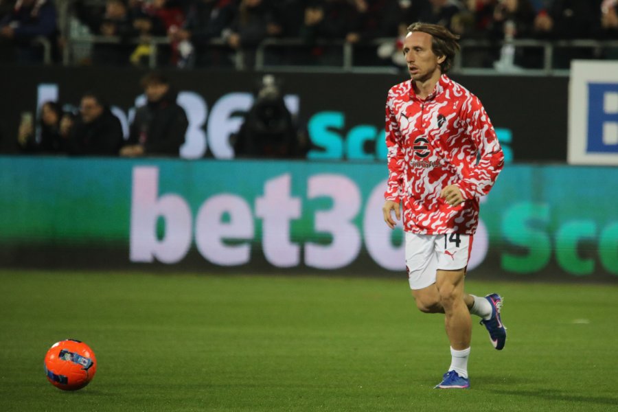 Каляри Милан1