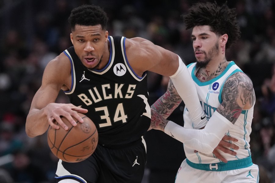 Милуоки Бъкс Шарлът Хорнетс1