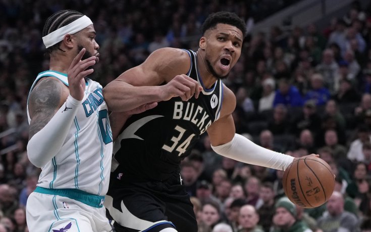 Антетокумпо с историческо постижение при победа на Милуоки в трилър срещу Шарлът