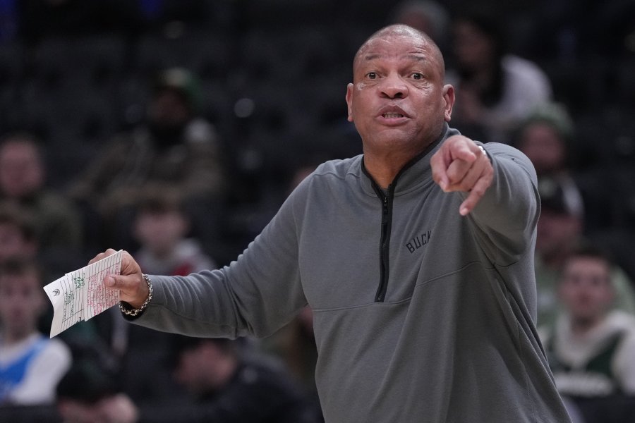 Милуоки Бъкс Шарлът Хорнетс1