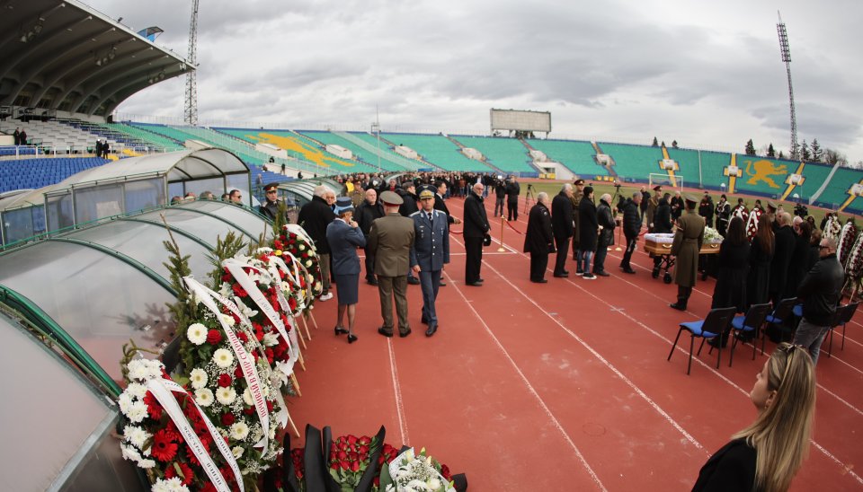 Поклонение пред Димитър Пенев1