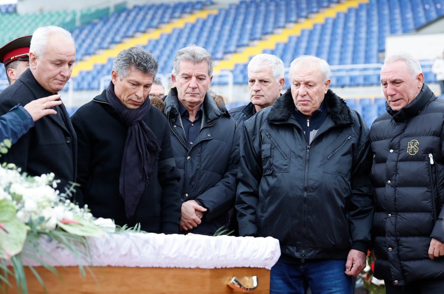 Поклонение пред Димитър Пенев1