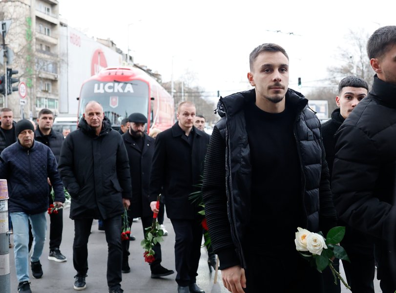 Поклонение пред Димитър Пенев1