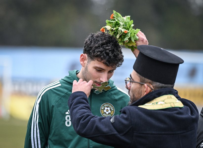 Ясен Петров1