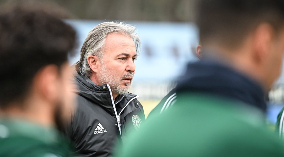 Ясен Петров1