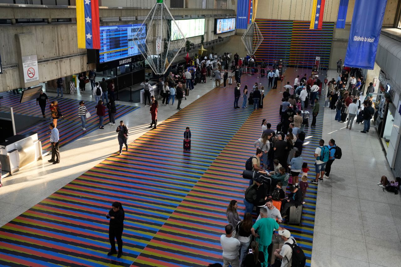 Хеликоптер транспортира Николас Мадуро и съпругата му в Ню Йорк.