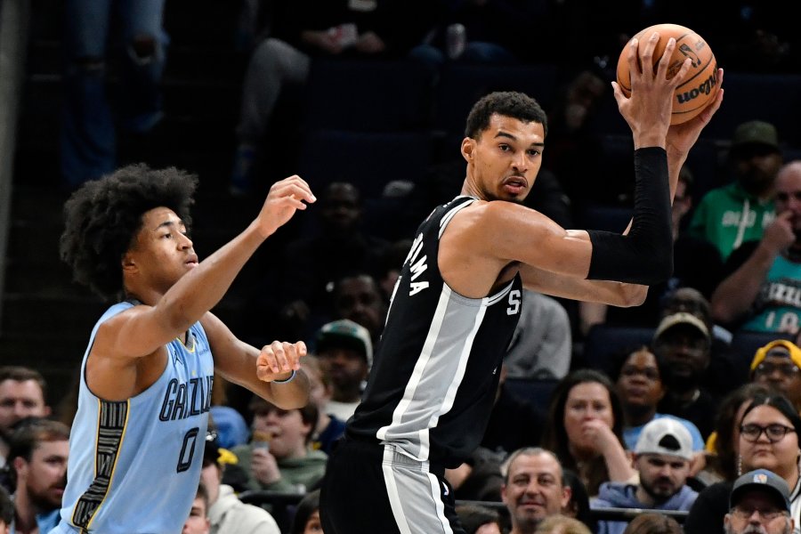 Мемфис Гризлис Сан Антонио Спърс1