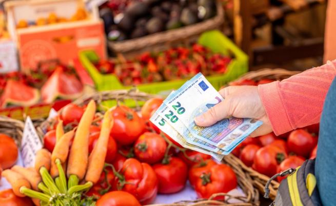 България в еврозоната: ЕЦБ отчита незначително увеличение на цените