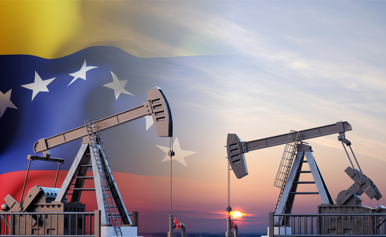 Венецуела призна, че преговаря със САЩ за петрол