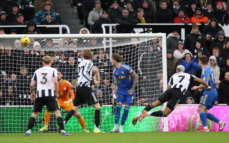 НА ЖИВО: Нюкасъл 2:2 Лийдс, страхотен гол на  домакините