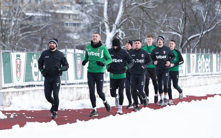 Янтра започна подготовка в снега