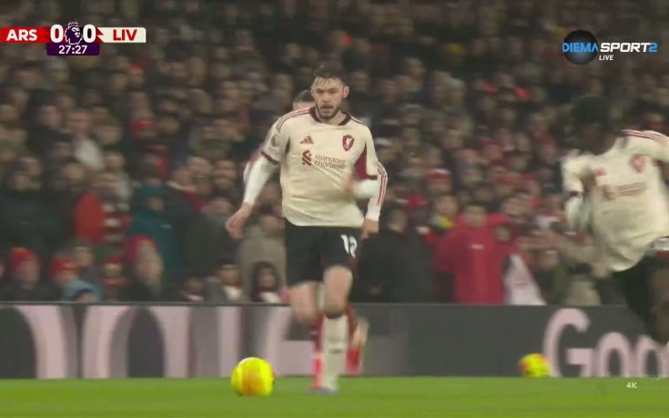 Изстрел на Конър Брадли срещна гредата на Арсенал