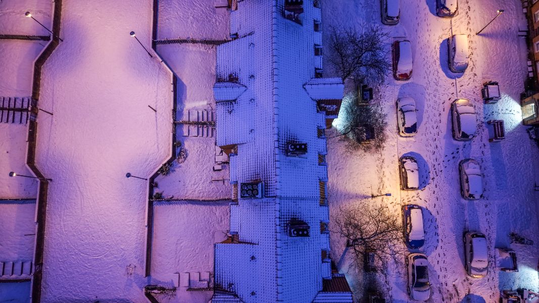 <p>Небето над Бирмингам мистериозно се оцвети в ярко розово.</p>