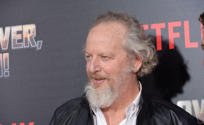 Актьор от „Сам вкъщи“ глобен за опит да наеме проститутка в хотел