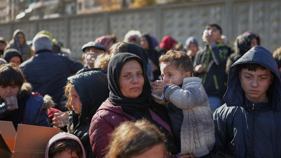СДС напуснаха Алепо след споразумение за прекратяване на огъня