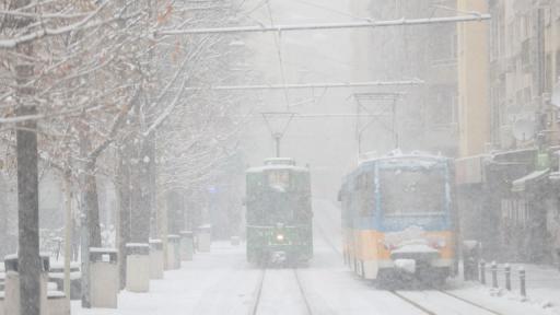 166 снегорина в готовност: Каква е обстановката в София