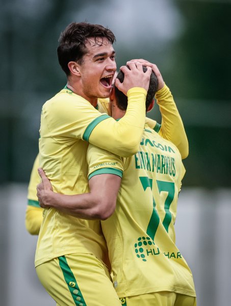 Лудогорец Пакш1