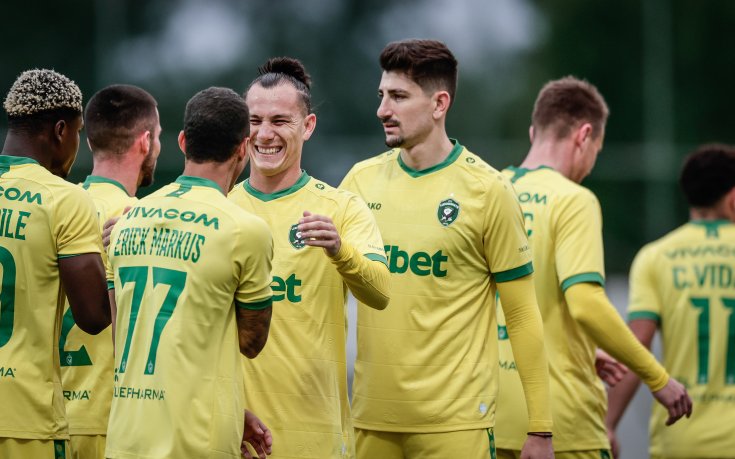 НА ЖИВО: Лудогорец 3:2 Пакш, ураганен вятър и силен дъжд в Белек