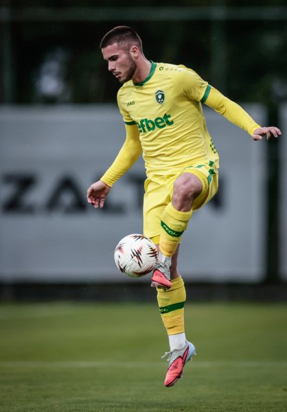 Лудогорец Пакш1