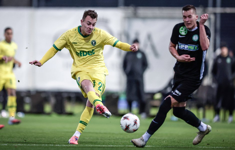 Лудогорец Пакш1